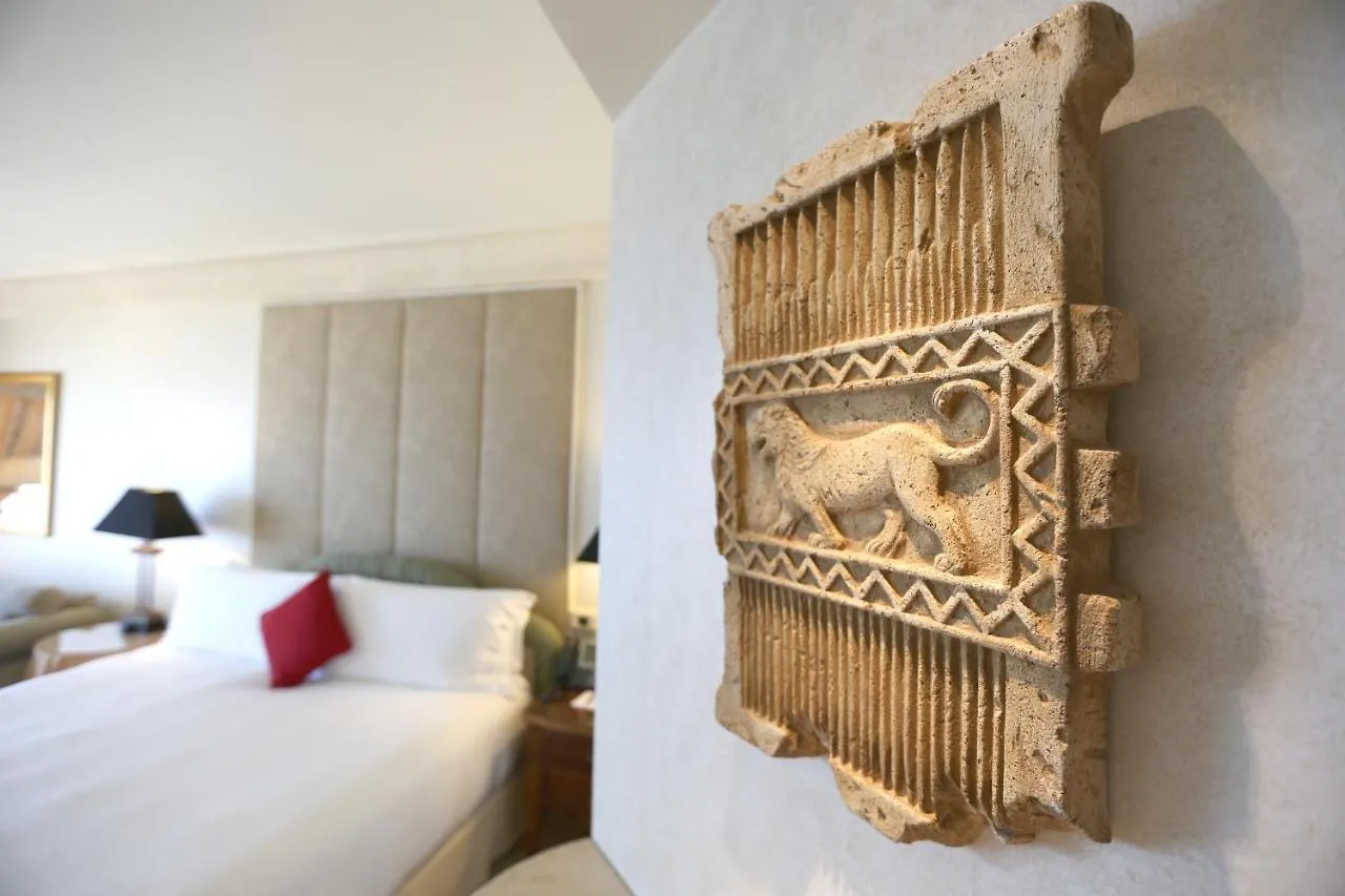 Intercontinental Phoenicia Beirut By Ihg Feriested