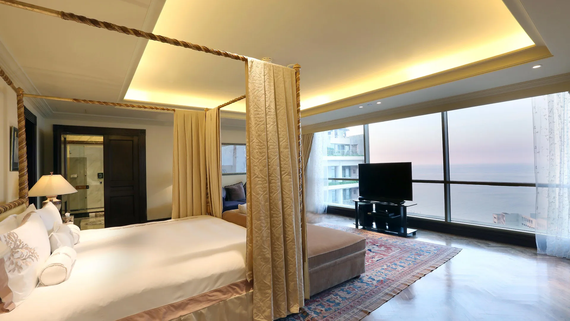 Intercontinental Phoenicia Beirut, An Ihg Hotel 5*, Beirut Lebanon