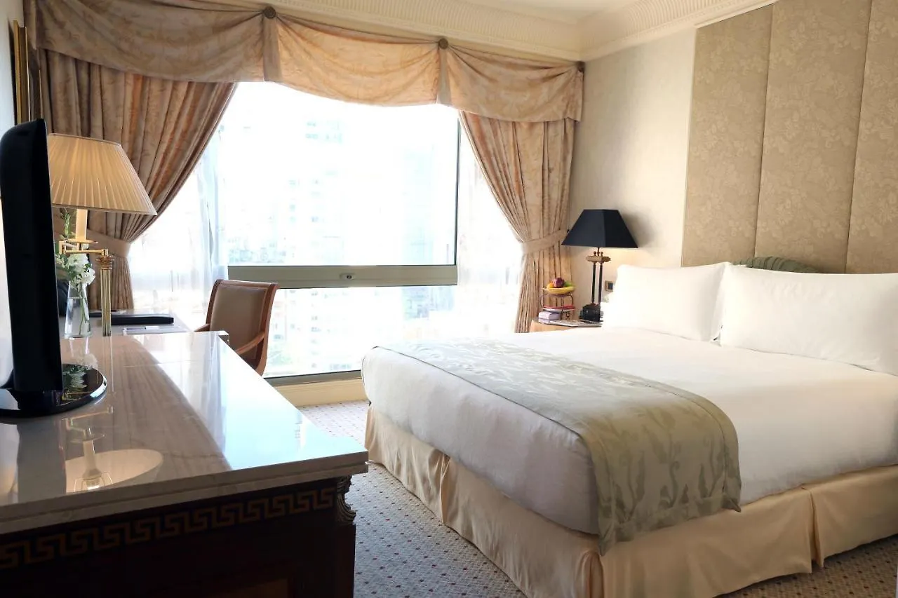 Resort Intercontinental Phoenicia Beirut By Ihg
