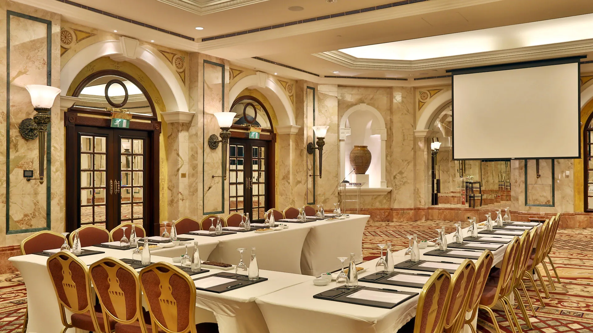 Intercontinental Phoenicia Beirut By Ihg Semesteranläggning (resort)